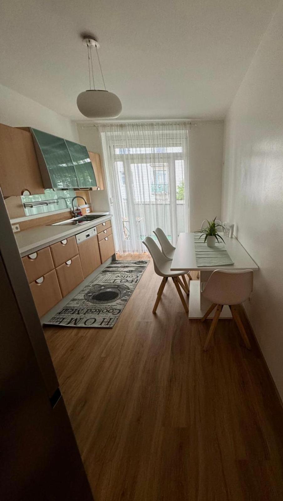 Sunny And Elegant Apartament In Central Location Γκρατς Εξωτερικό φωτογραφία